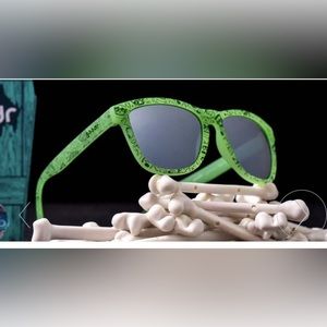 goodr radioactive spectral spectacles glow in the dark halloween sunglasses